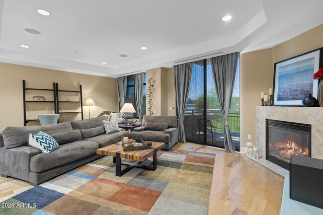 2211 E Camelback Rd Phoenix, AZ 85016 photo 4