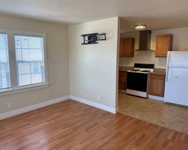 437 E 9th St Pittsburg, CA 94565 photo 3