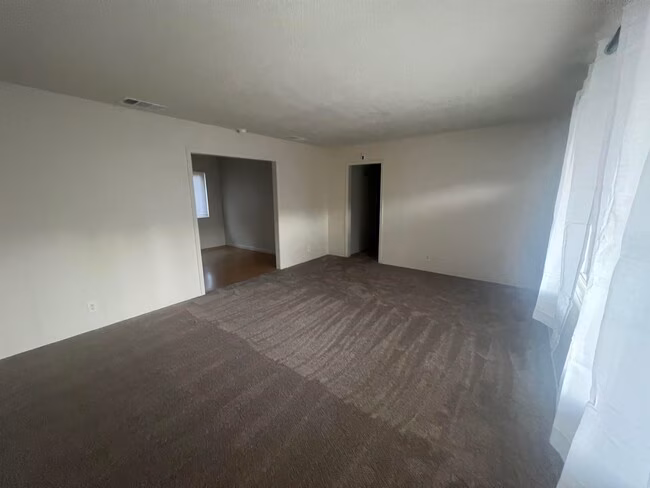 8475 Galindo Dr Dublin, CA 94568 photo 5