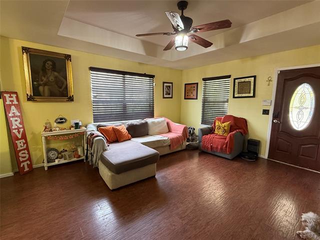 2711 Lucile Herrin Ln Dallas, TX 75227 photo 2