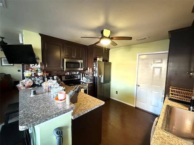 2711 Lucile Herrin Ln Dallas, TX 75227 photo 4