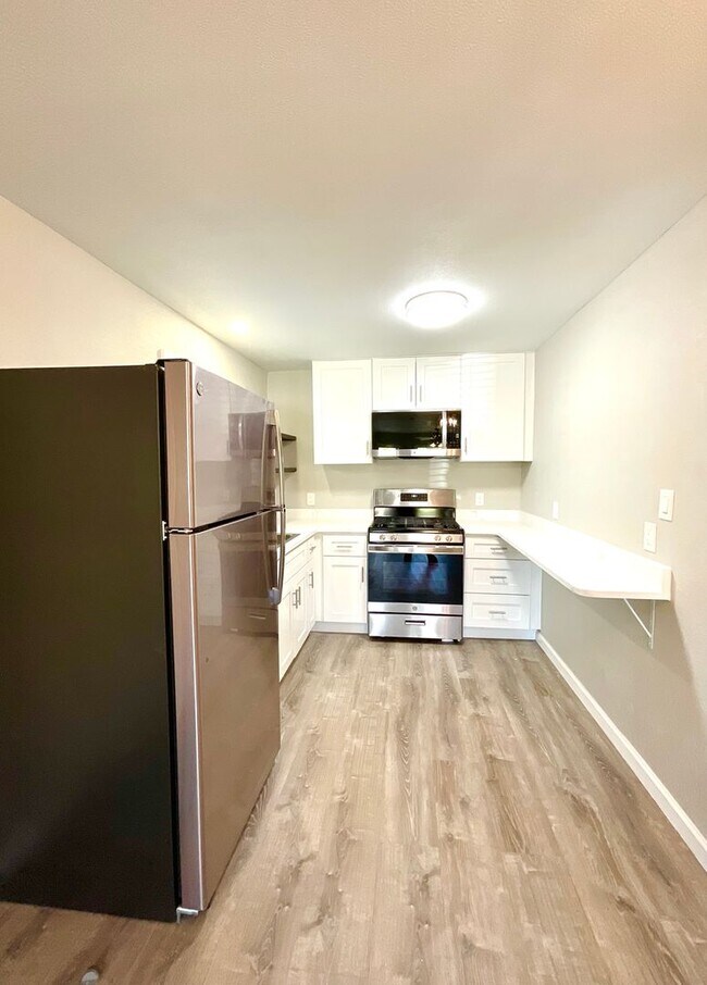 222 Army Blvd San Antonio, TX 78215 photo 2