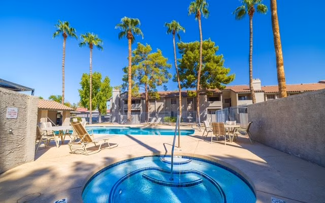 533 W Guadalupe Rd Mesa, AZ 85210 photo 4