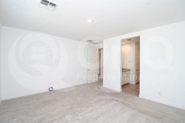 12546 W Calle De Baca Peoria, AZ 85383 photo 4