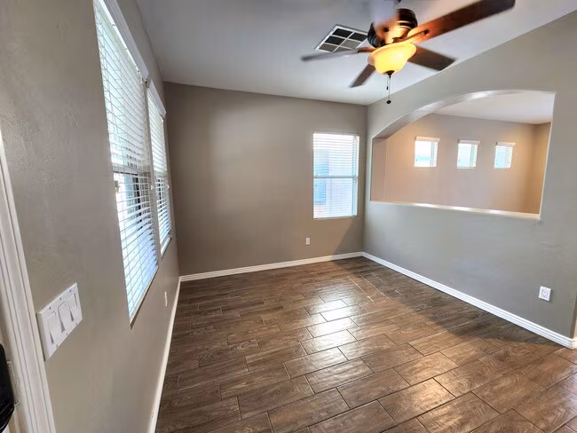 4223 E Gail Dr Gilbert, AZ 85296 photo 3