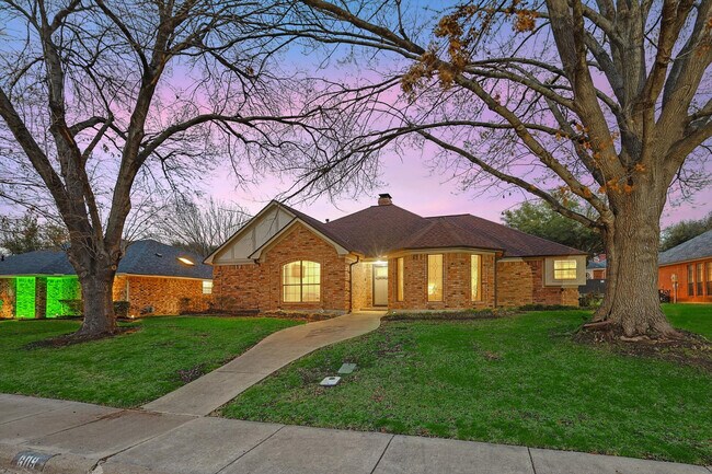 609 Arbor Creek Dr DeSoto, TX 75115 photo 2