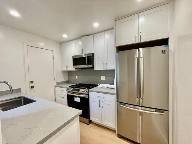 1740 Broadway Street, San Francisco, CA 94109 photo 4