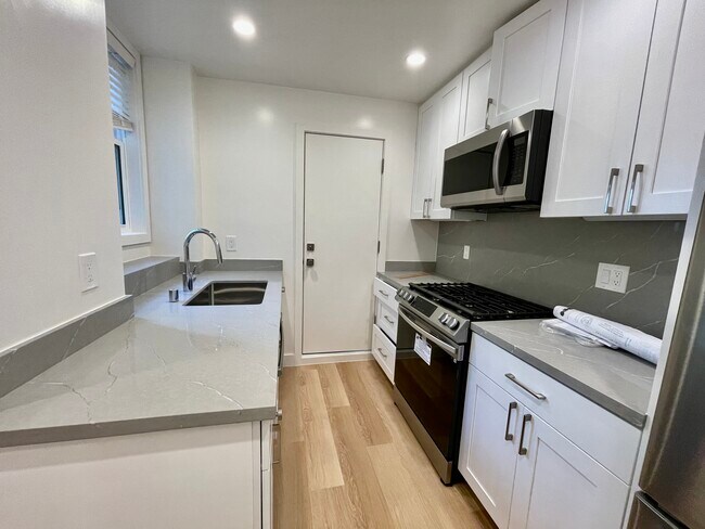 1740 Broadway Street, San Francisco, CA 94109 photo 5