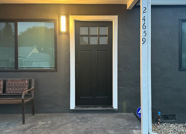 24659 Joanne St Hayward, CA 94544 photo 2