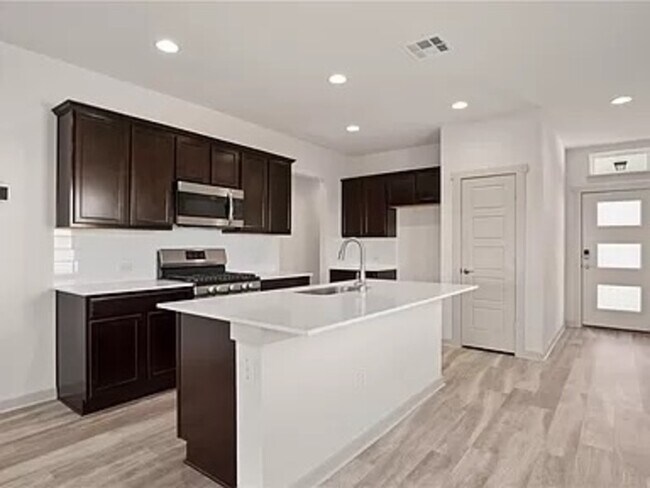 7717 Lowenfield Drive, Austin, TX 78724 photo 4