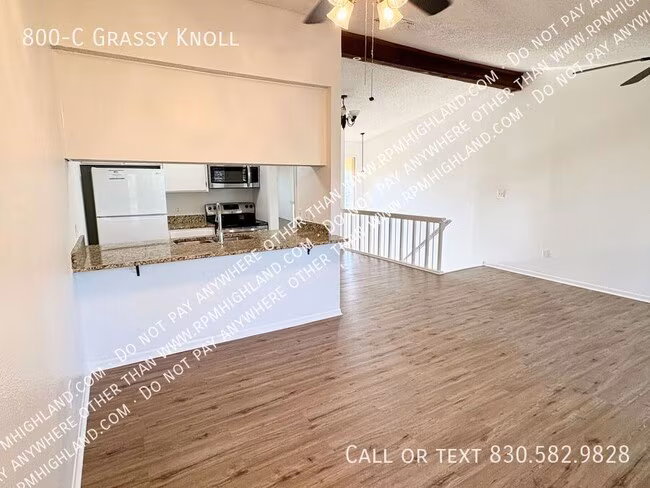 800 Grassy Knoll Horseshoe Bay, TX 78657 photo 5
