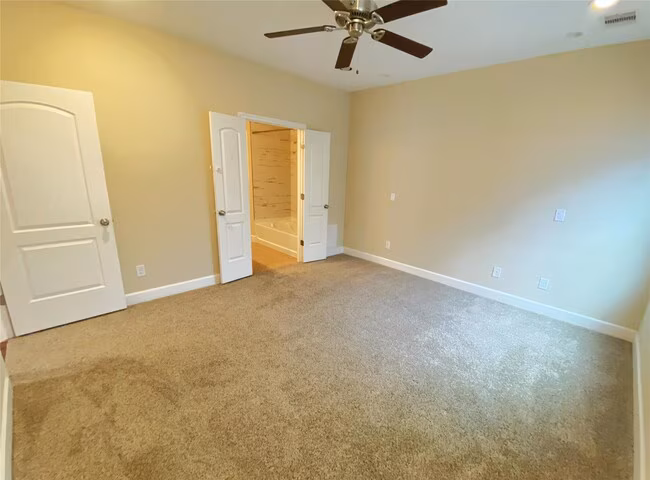 305 Felt Circle, Houston, TX 77011 photo 5