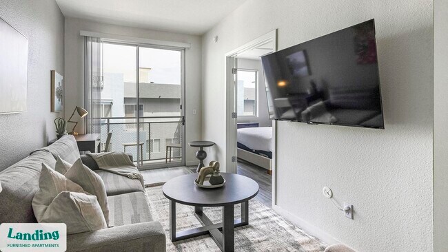 1811 E Apache Blvd Tempe, AZ 85281 photo 4