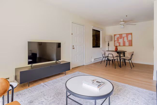 1600 Villa St Mountain View, CA 94041 photo 4