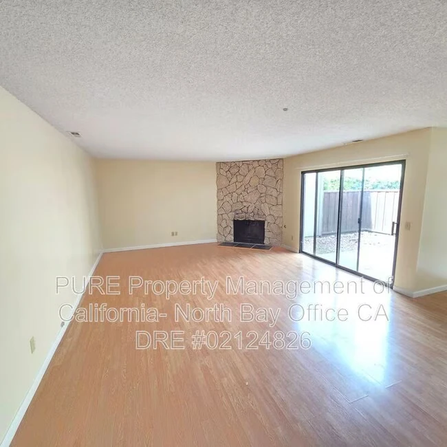 963 Santa Cruz Way Rohnert Park, CA 94928 photo 4