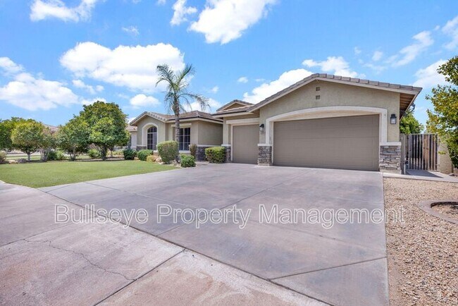 1550 N Robin Ln Mesa, AZ 85213 photo 3