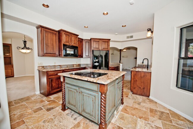 2322 S Rogers Cir Mesa, AZ 85202 photo 4