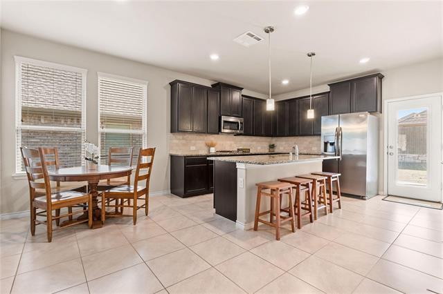 10117 Long Branch Dr McKinney, TX 75071 photo 3