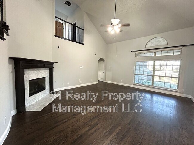 12326 Glademeadow Drive, Frisco, TX 75035 photo 4