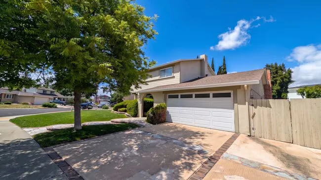 6923 Lassen St Pleasanton, CA 94588 photo 2