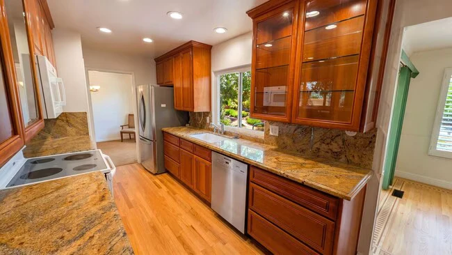 6923 Lassen St Pleasanton, CA 94588 photo 5