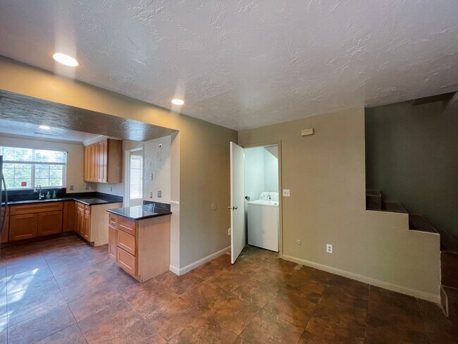 4710 San Pablo Dam Road, El Sobrante, CA 94803 photo 2