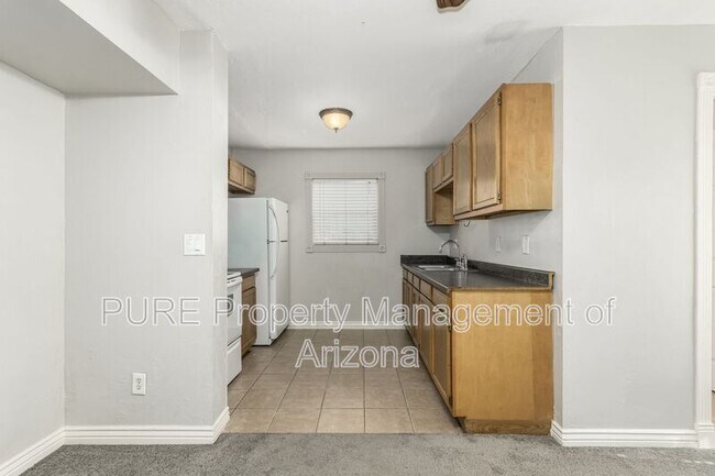 568 N Center St Mesa, AZ 85201 photo 4