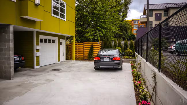 2215 East John Street, Seattle, WA 98112 photo 2