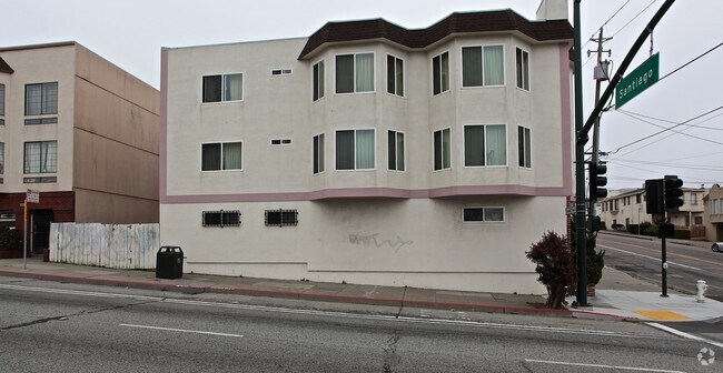 796 Santiago Street, San Francisco, CA 94116 photo 4