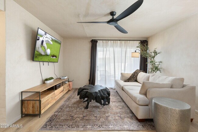 3313 N 68th St Scottsdale, AZ 85251 photo 2