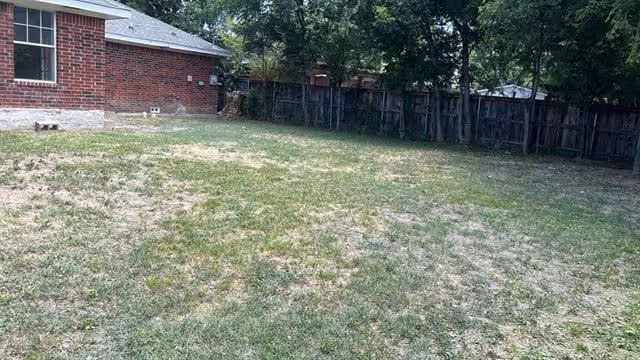10732 Cotillion Dr Dallas, TX 75228 photo 3