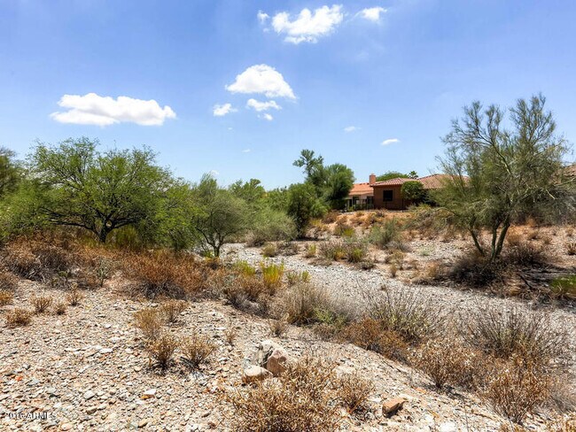 14402 N Ibsen Dr Fountain Hills, AZ 85268 photo 3