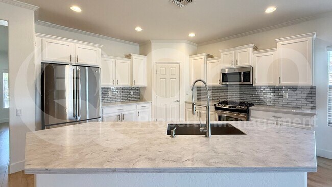 10834 E Sentiero Ave Mesa, AZ 85212 photo 3