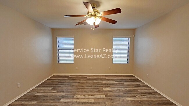 2644 S Sailors Way Gilbert, AZ 85295 photo 4
