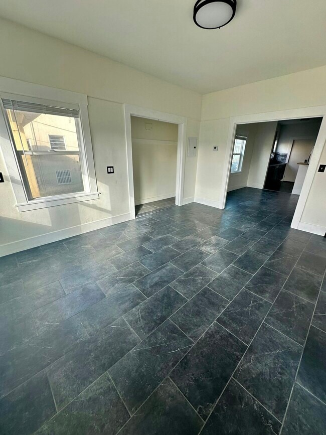 444 40th St Oakland, CA 94609 photo 5