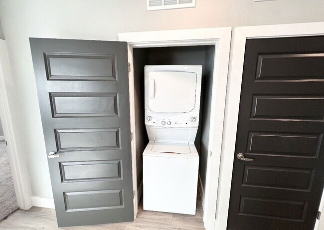 5005 E Parmer Ln Manor, TX 78653 photo 3