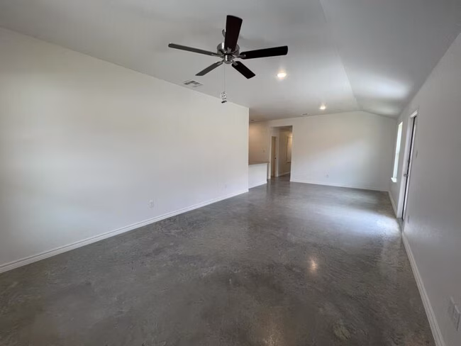 113 Wind Ridge Dr Copperas Cove, TX 76522 photo 4