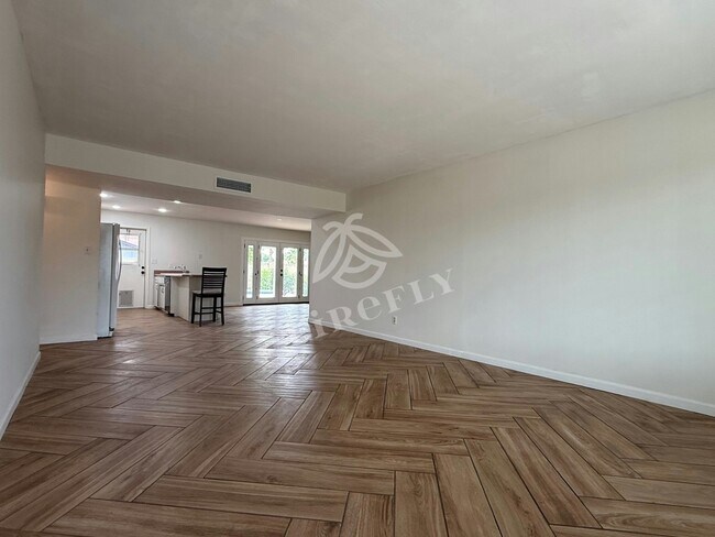 8129 N 17th Dr Phoenix, AZ 85021 photo 5