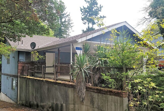 1112 Shorewood Dr Bremerton, WA 98312 photo 5