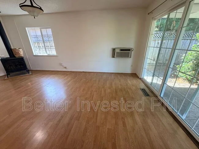 1713 Mariposa Dr Santa Rosa, CA 95405 photo 5