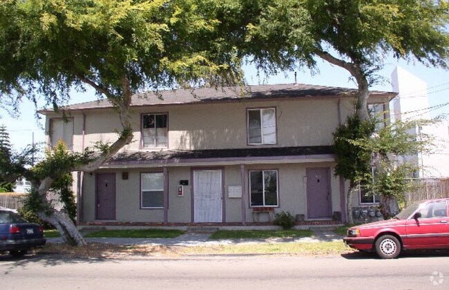 911 Dwight Way, Berkeley, CA 94710 photo 2