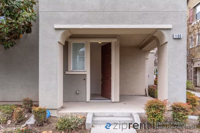 1109 Rock Avenue, San Jose, CA 95131 photo 2