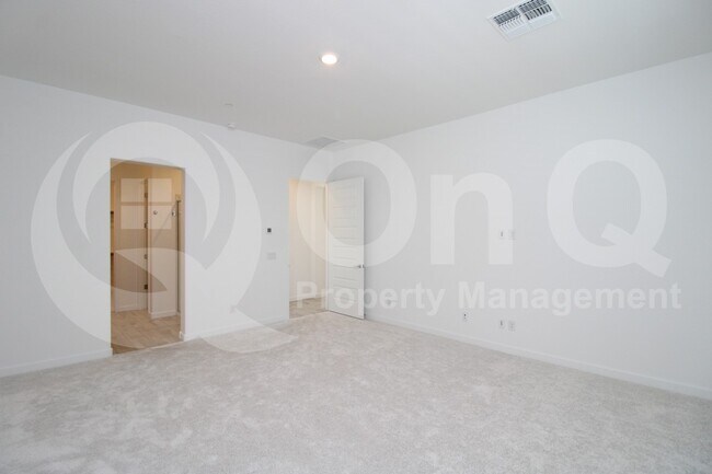 3871 E Rainbow Dr Chandler, AZ 85249 photo 4