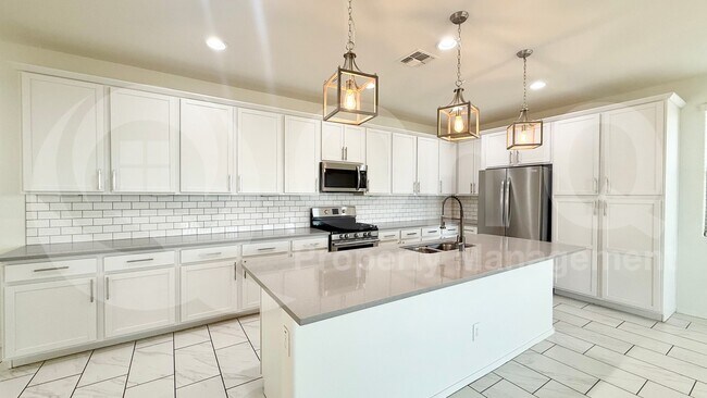 24638 N 144th Dr Surprise, AZ 85387 photo 3