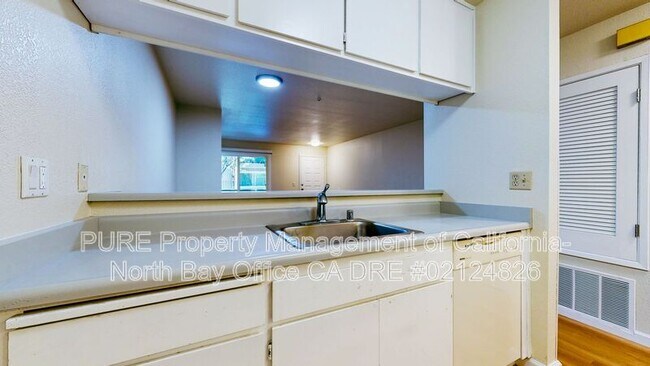 1450 E Cotati Ave Rohnert Park, CA 94928 photo 4