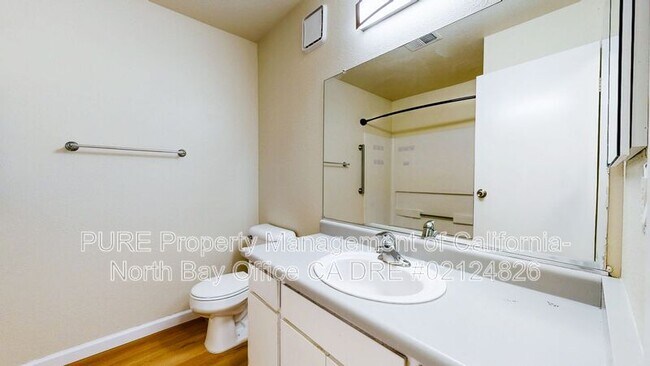 1450 E Cotati Ave Rohnert Park, CA 94928 photo 5