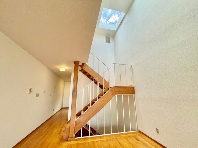 1245-1247 Broderick St San Francisco, CA 94115 photo 3