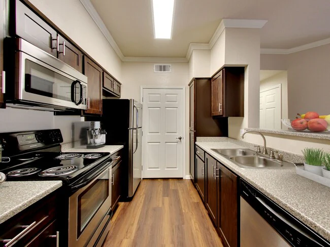 Hawthorn Village photo 4