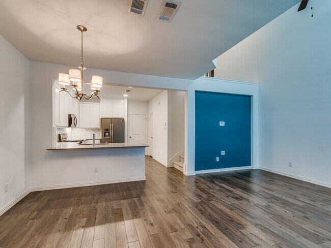 4255 Snow Goose Trl Arlington, TX 76005 photo 3