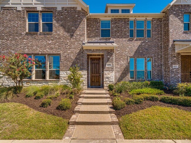 4255 Snow Goose Trl Arlington, TX 76005 photo 2